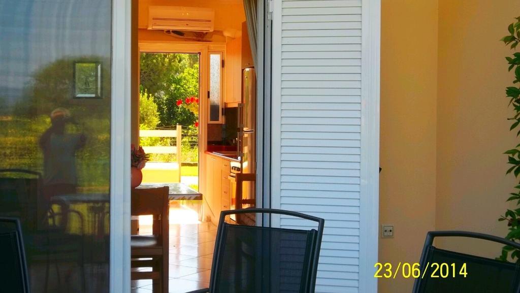 Christopoulos Villas Aigio Værelse billede